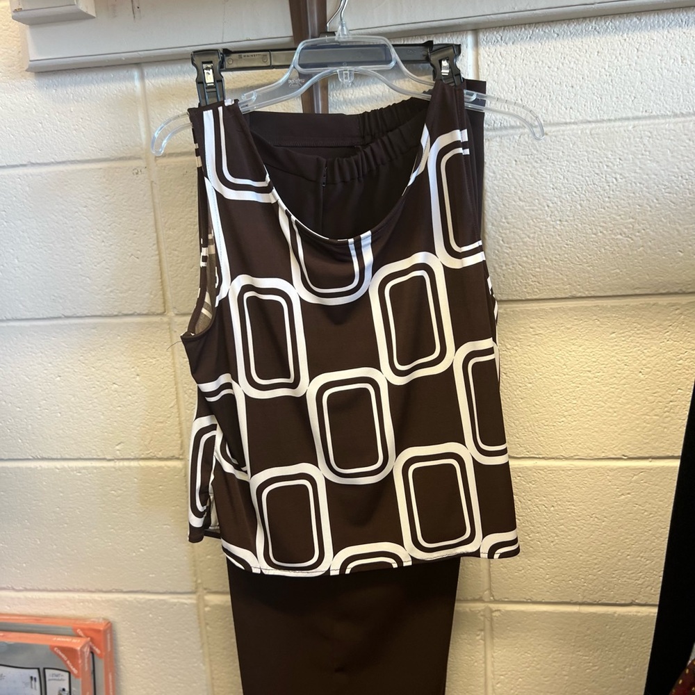 Danny & Nicole Pantsuit - Size 16